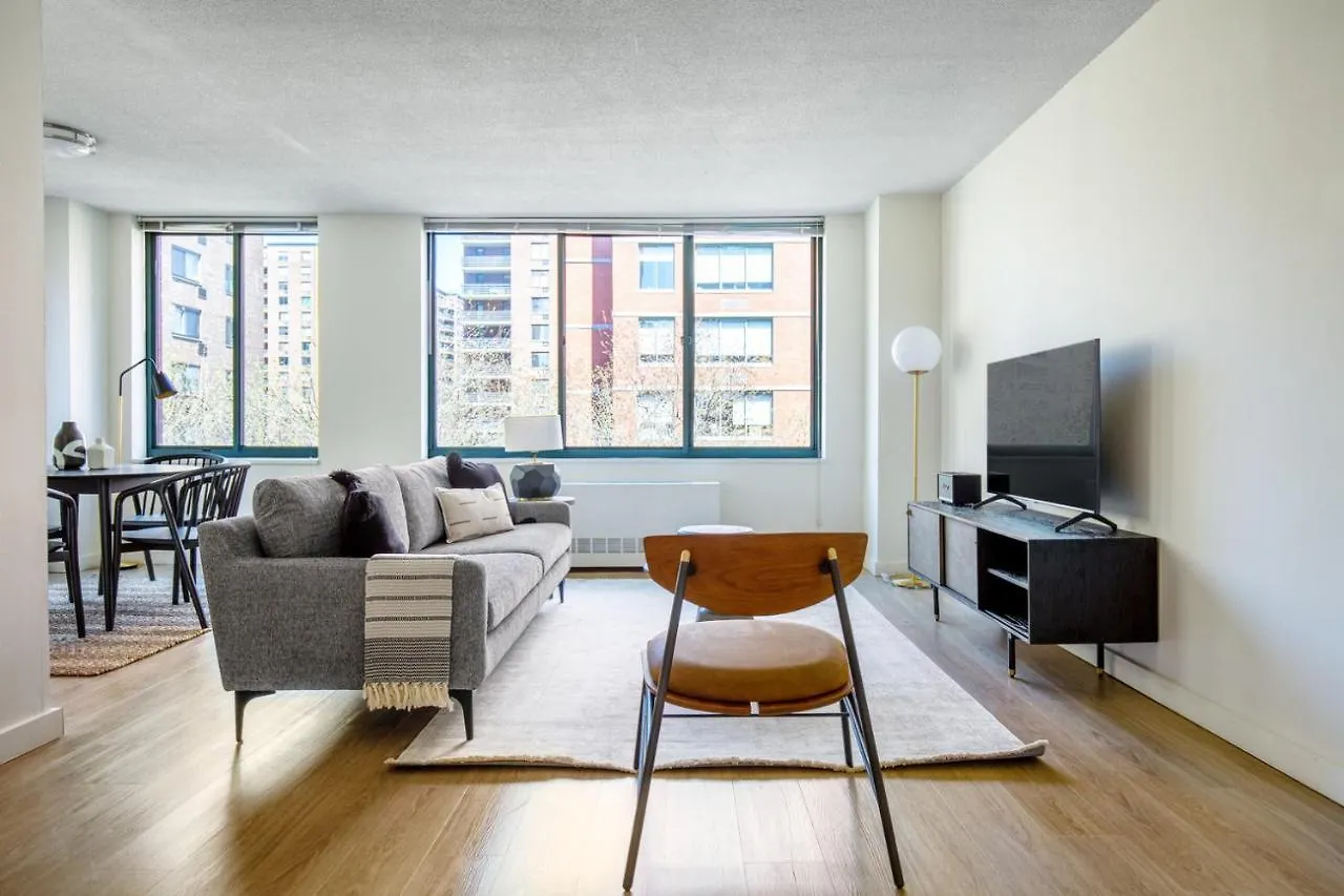 Uws 2Br W Gym Dm Elev Nr Park Trains Nyc-577 location